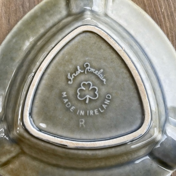 Wade Irish Porcelain Finn MacCoul Design Ashtray - Picture 7 of 8